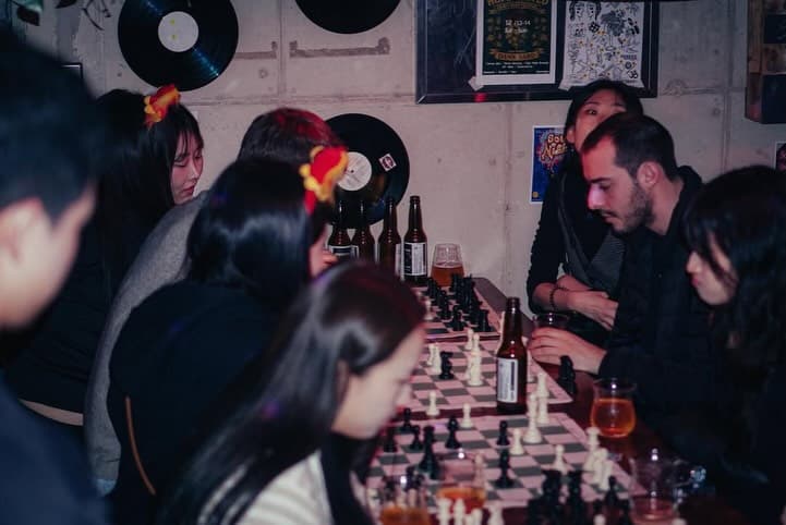 DJ & Chess, Feb